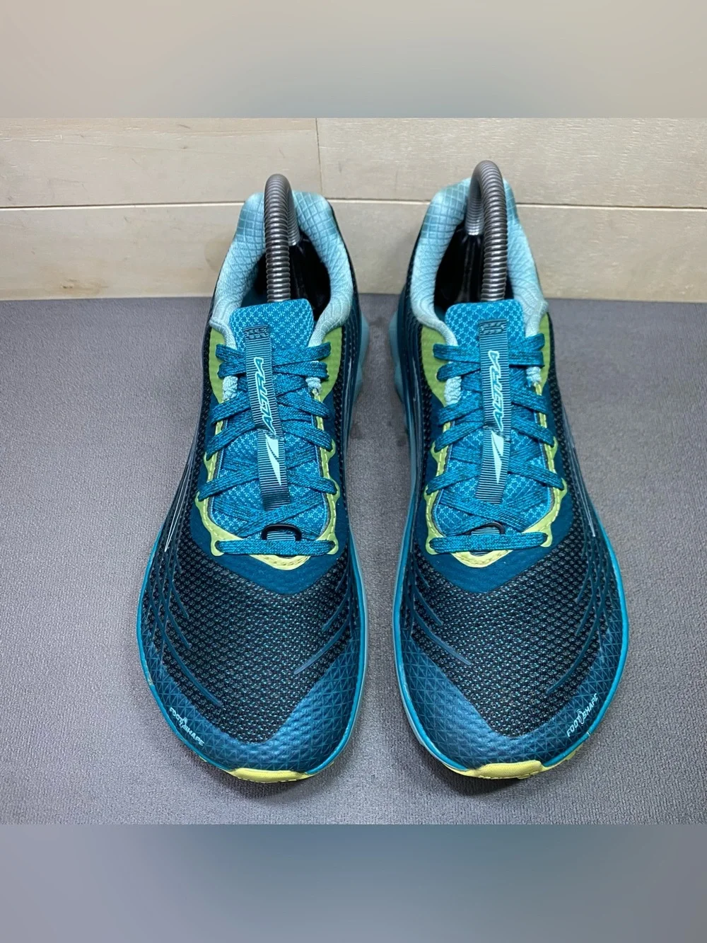 Altra Timp 2 Teal Blue Women's Size 7.5 Running Shoes Sneakers